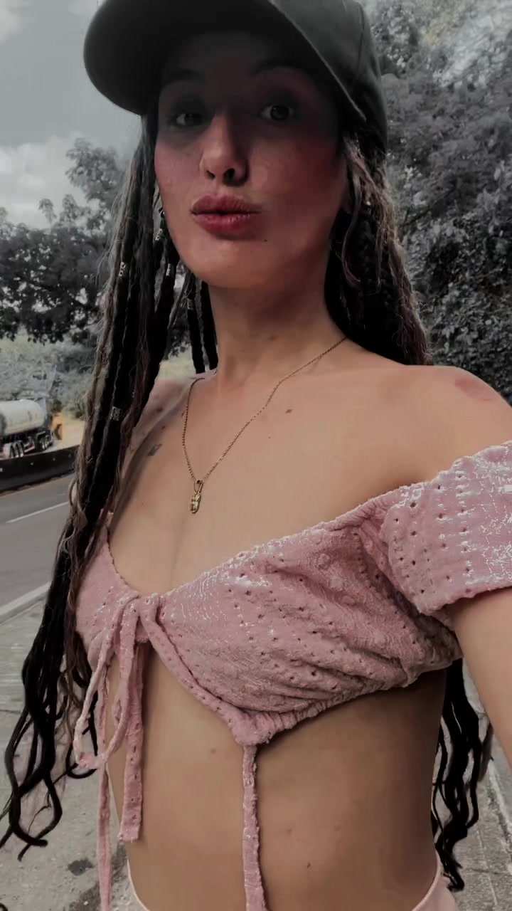 @Mairarey01