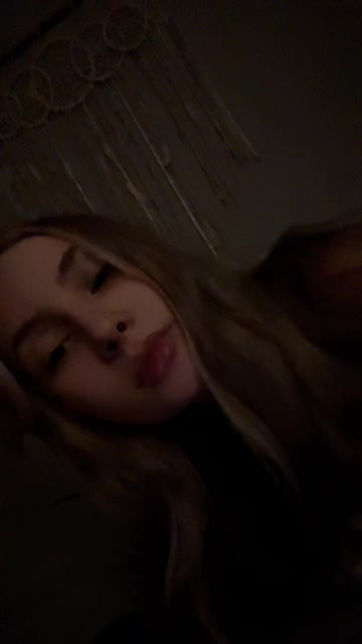 @👀