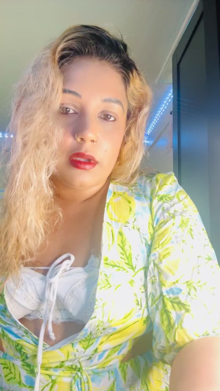 @⭐️lusciouslipz🇸🇷🇮🇩🇬🇾