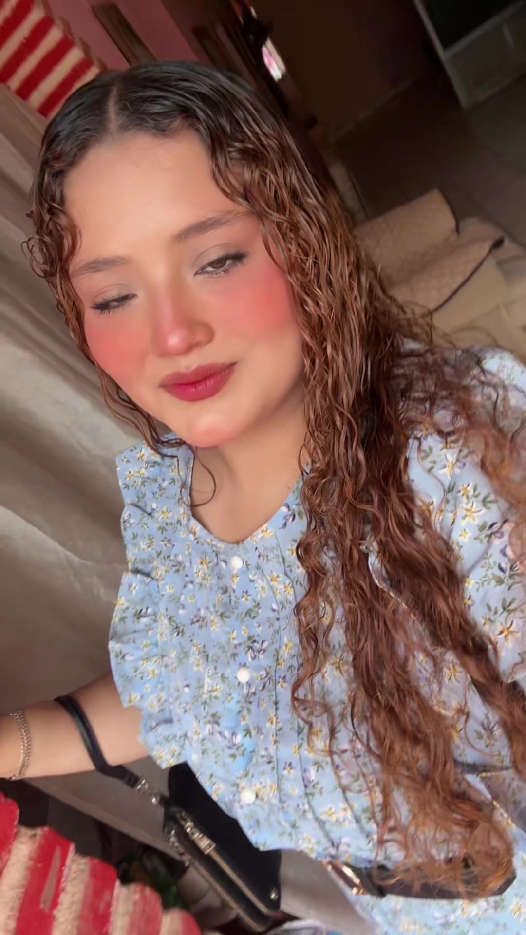 @L22💋