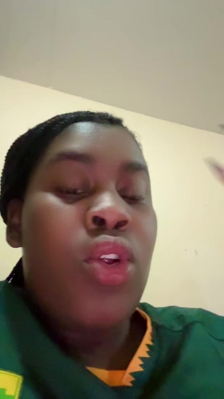 @MakaGuccikay1owes2akekho