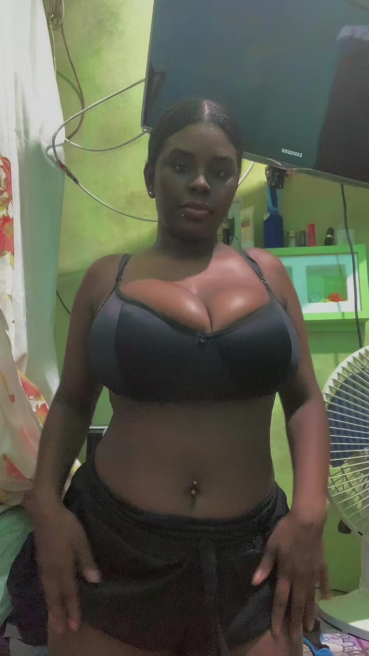 @Pretinha ✨