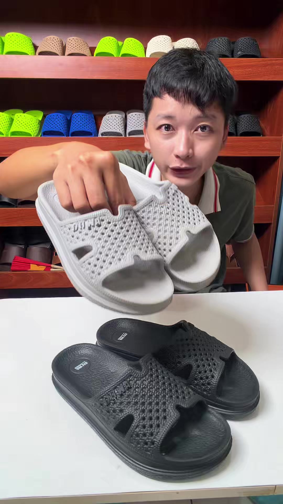 @HẬU Bán Dép