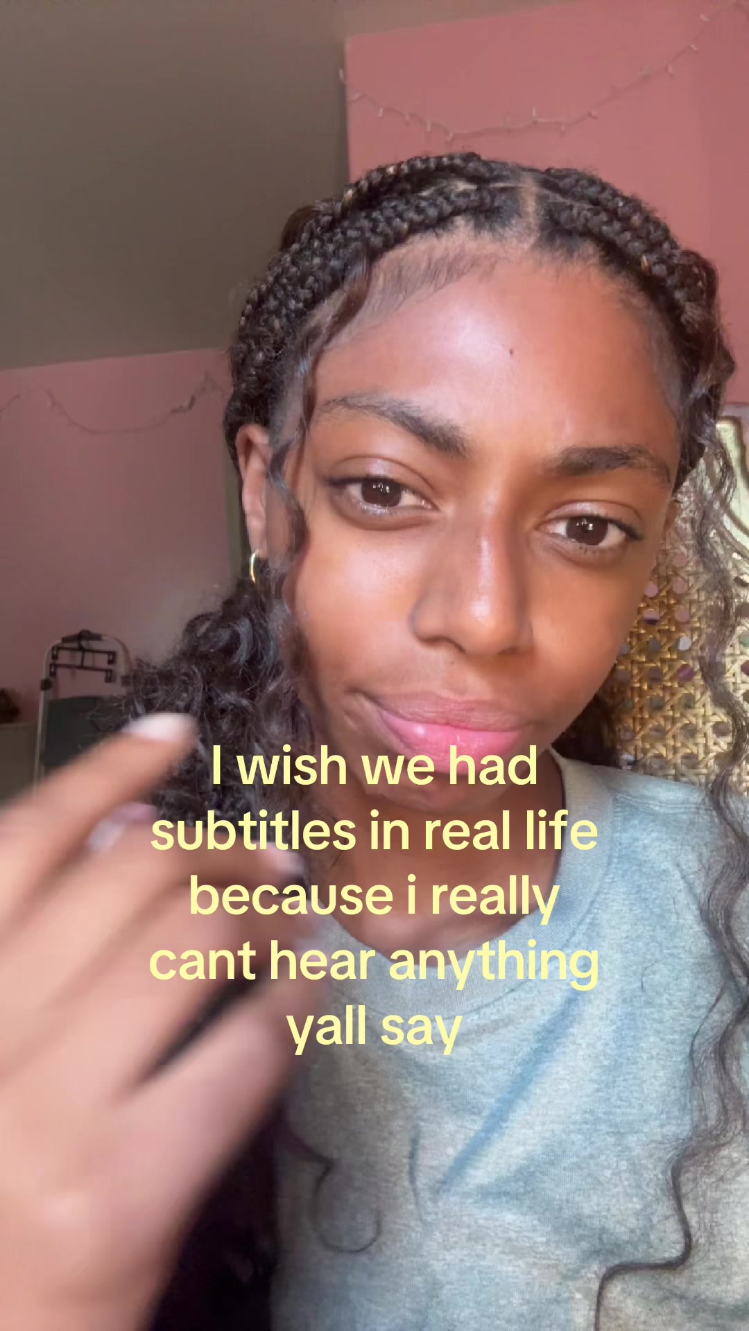 @shaniya ᥫ᭡.