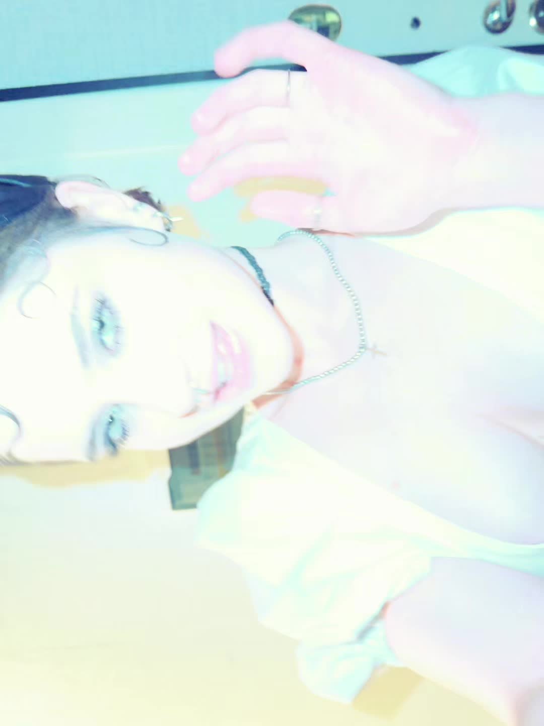 @h3r01nYA