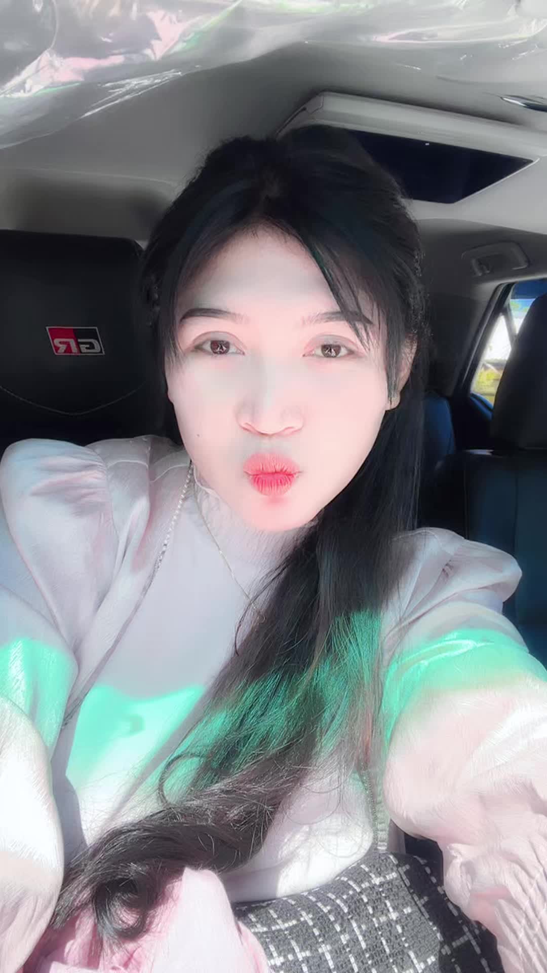 @Queengracetitissinaga