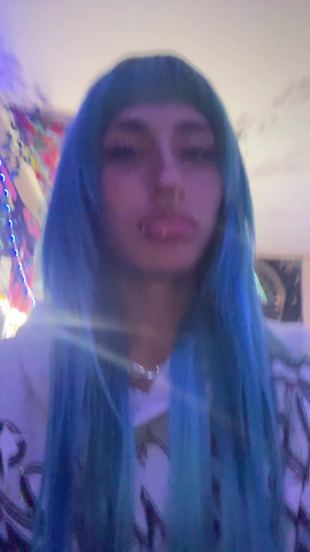 @≽ܫ≼