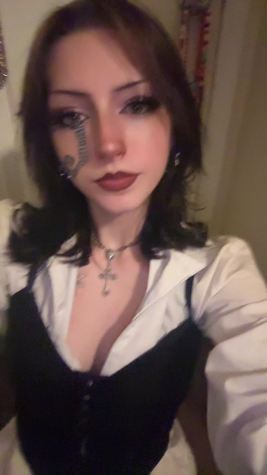 @skyelyn 🕷️