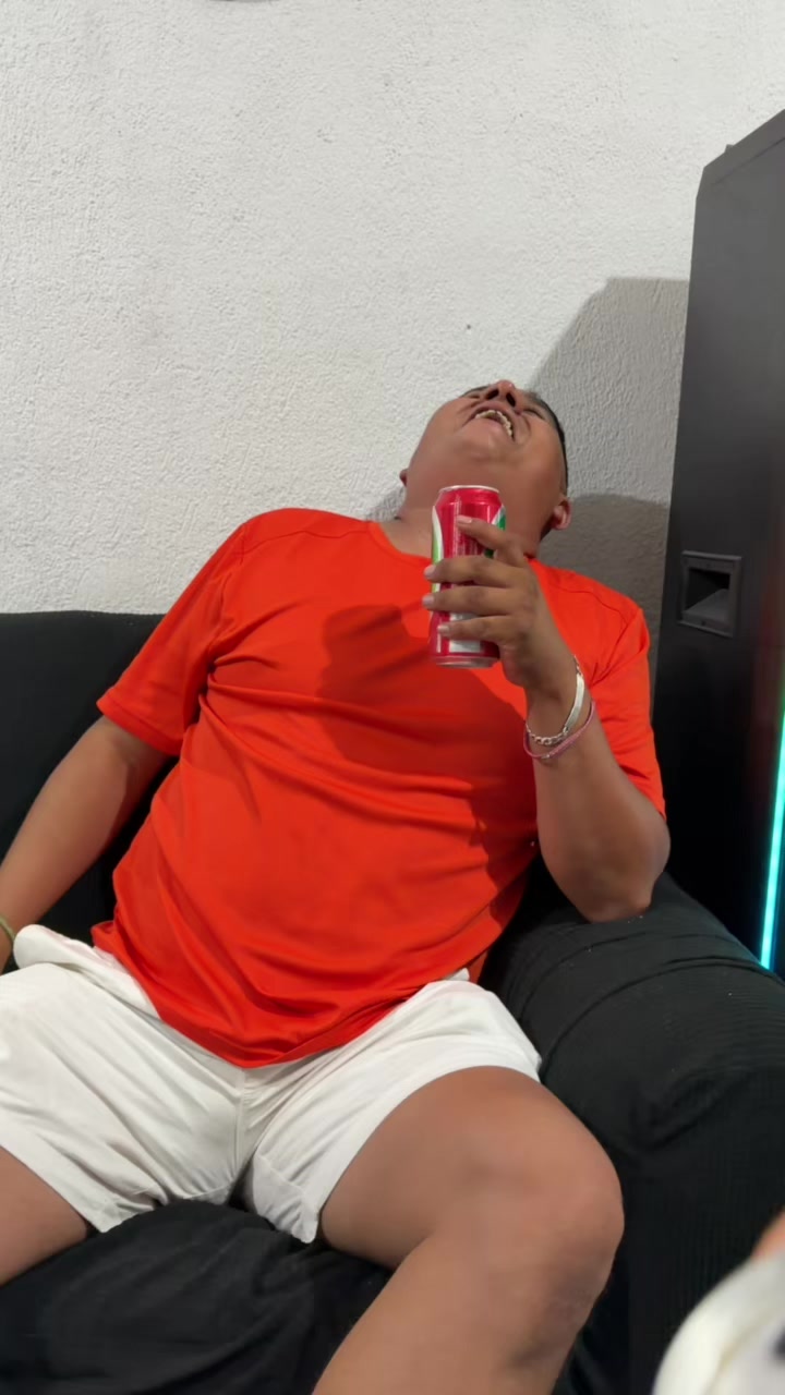 @Salas América