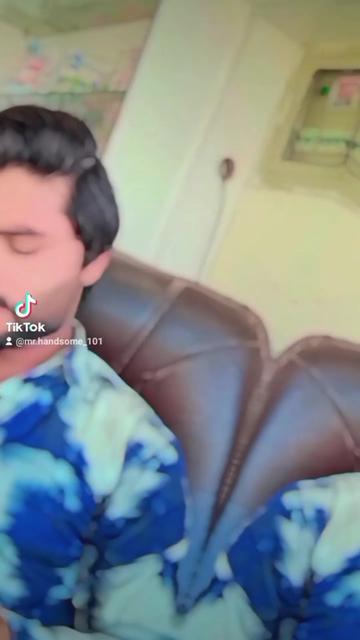 @Hamza king