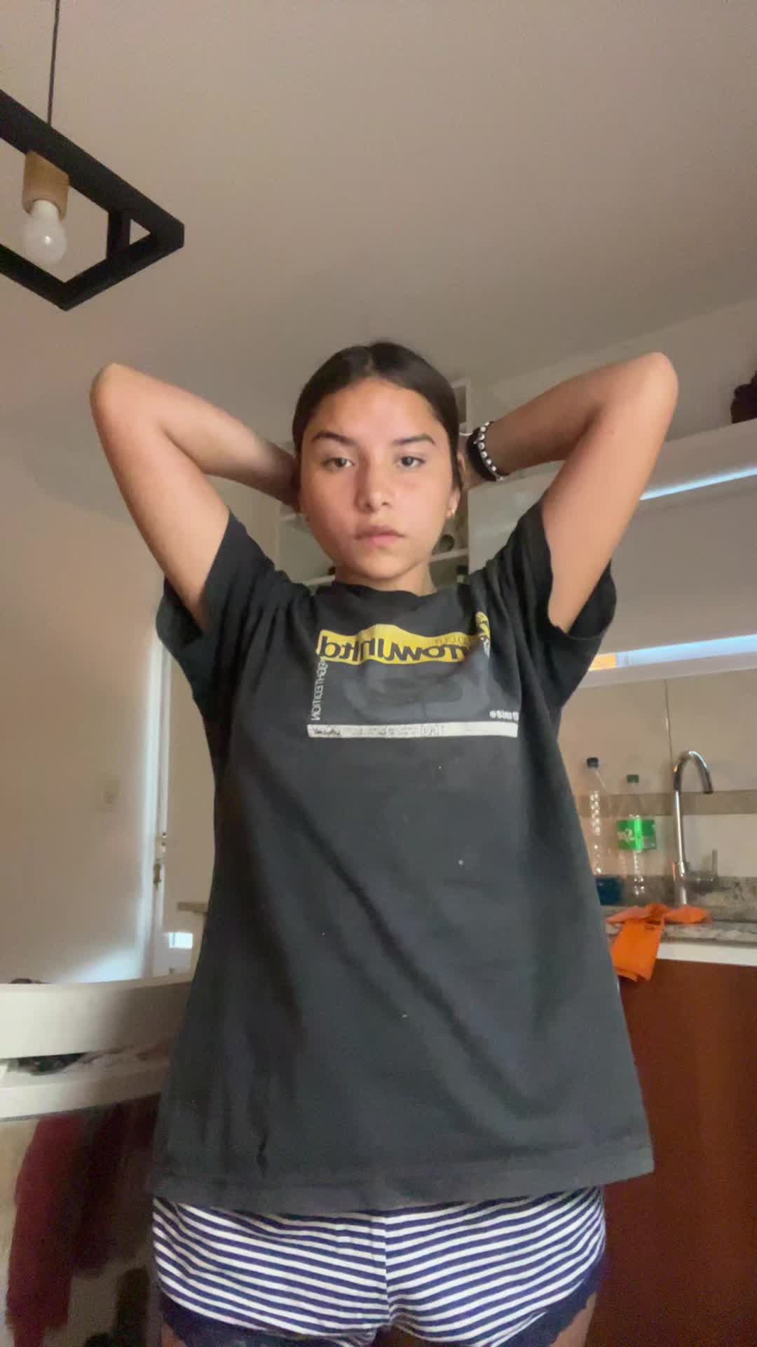 @Ari🖤