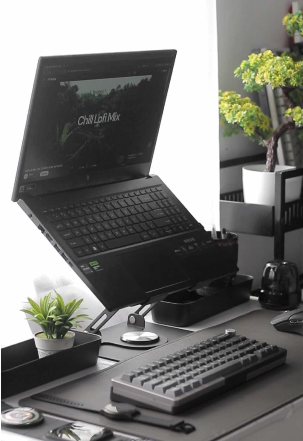 @snuffles_desk