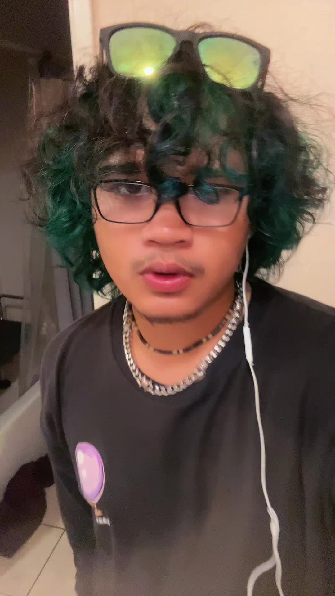 @🦇