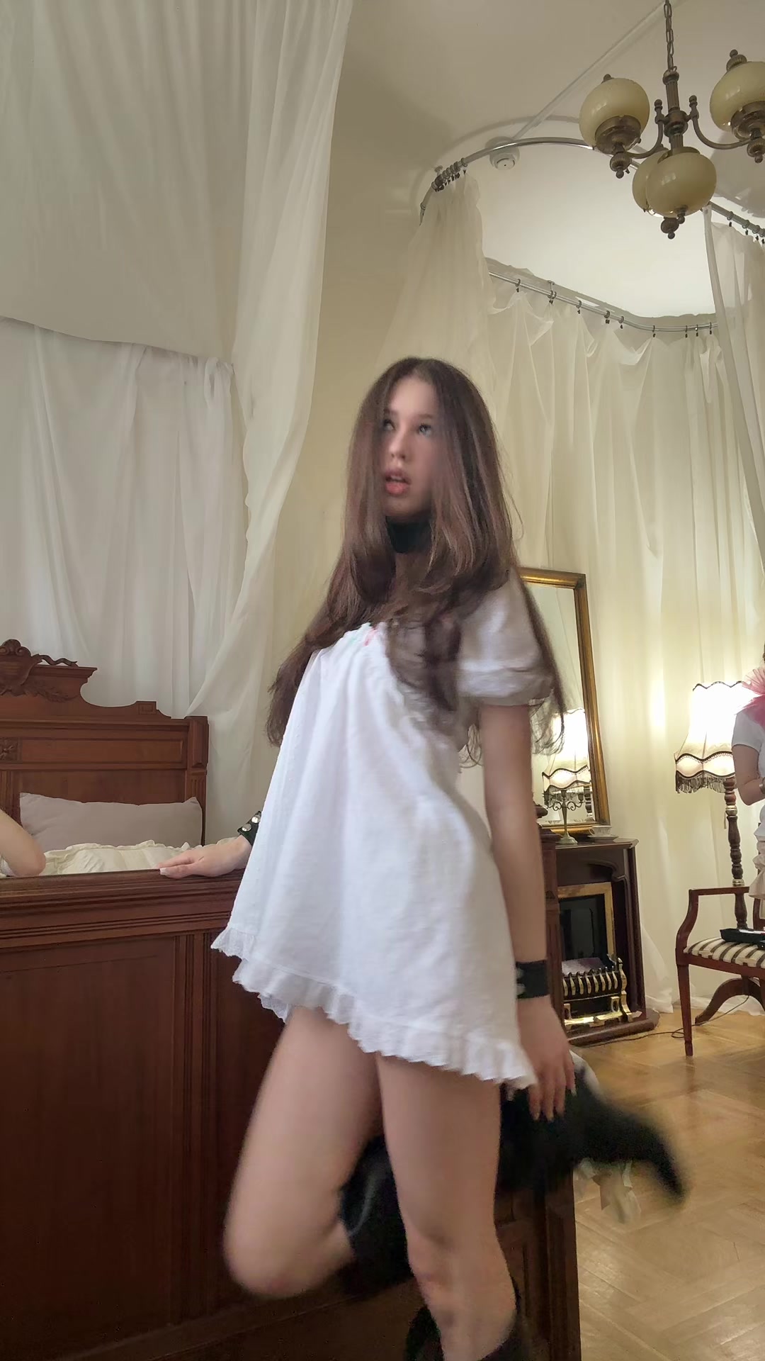 @меньше чем три