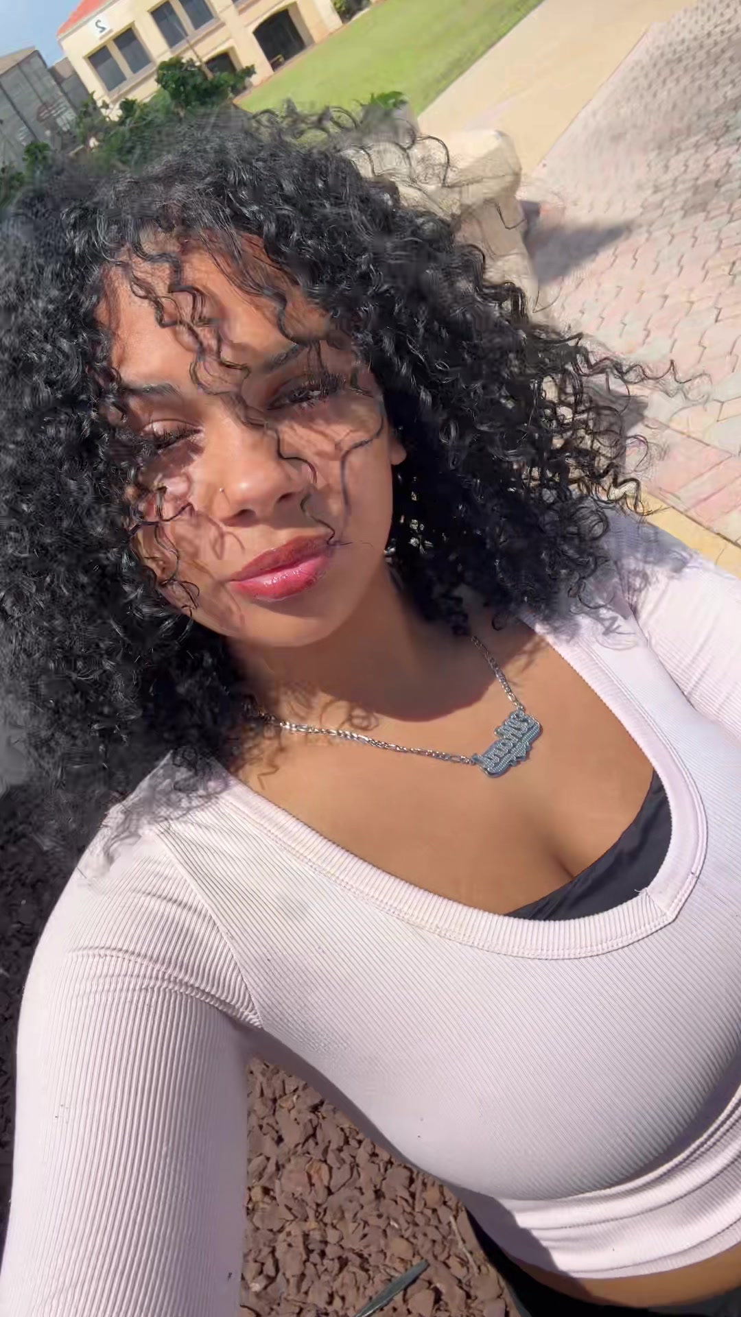 @Idkwhattoputasmyname