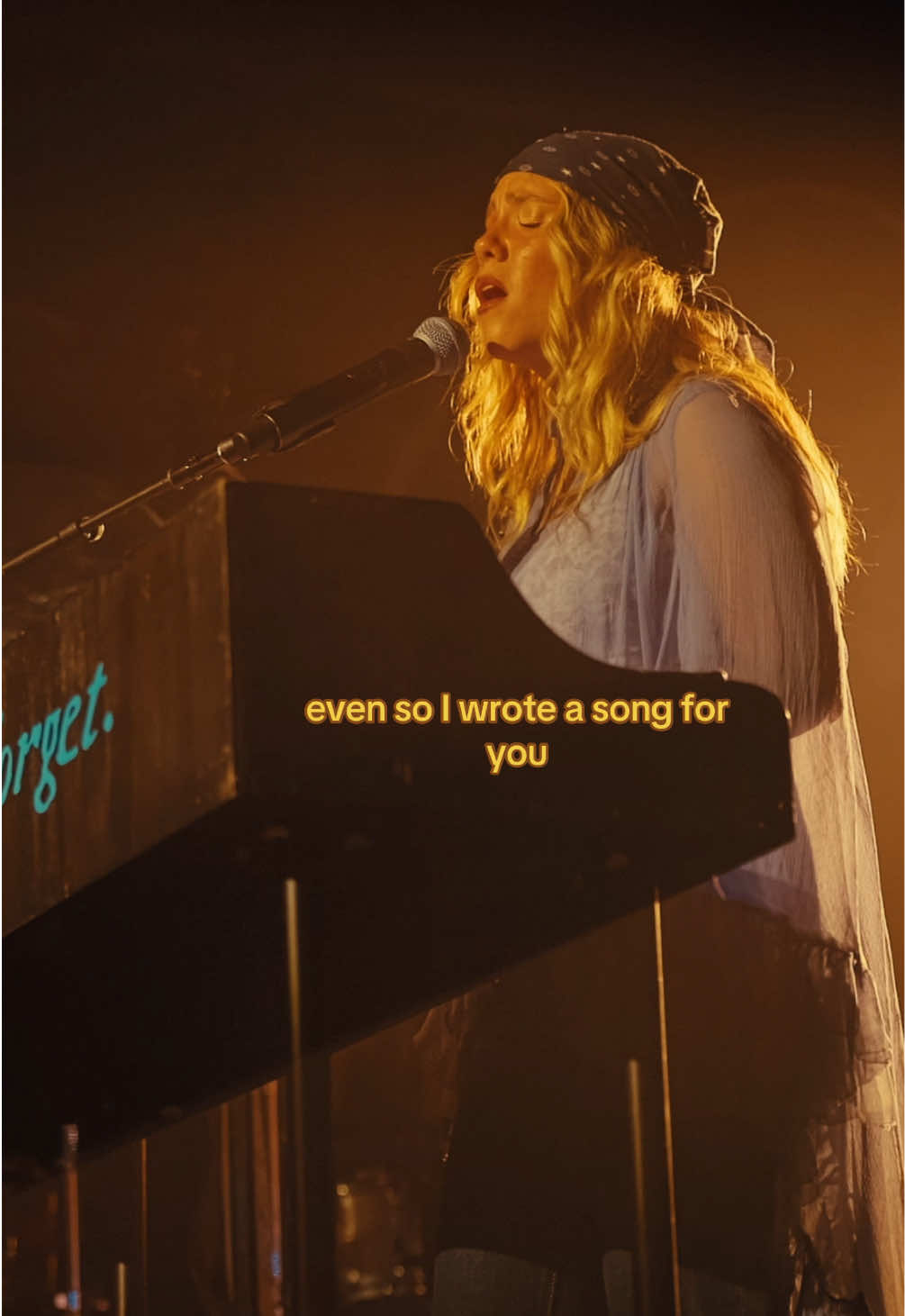 @averytourfan