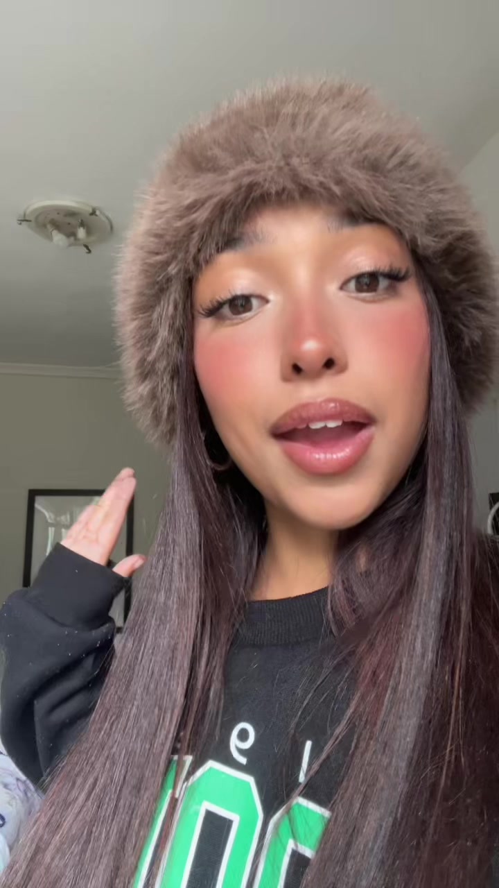 @𝓜𝓲𝓴𝓼🧸