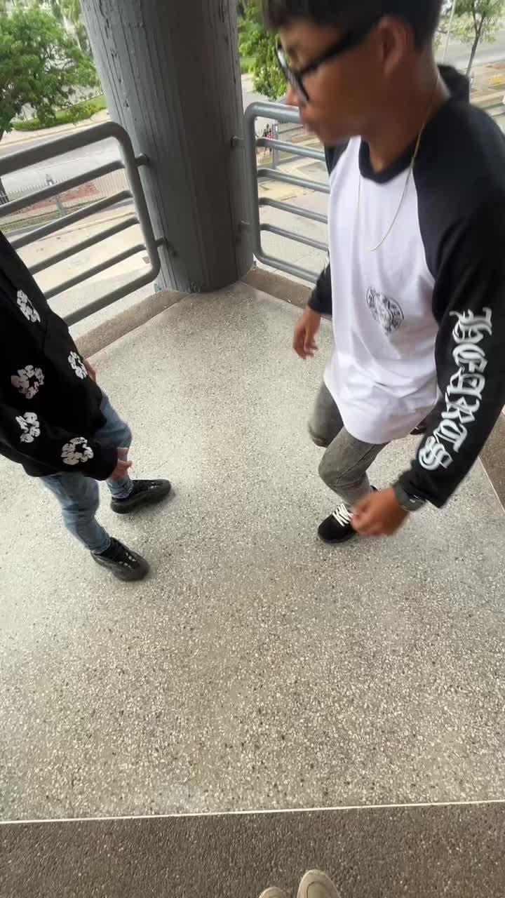 @Deymercolmenarez