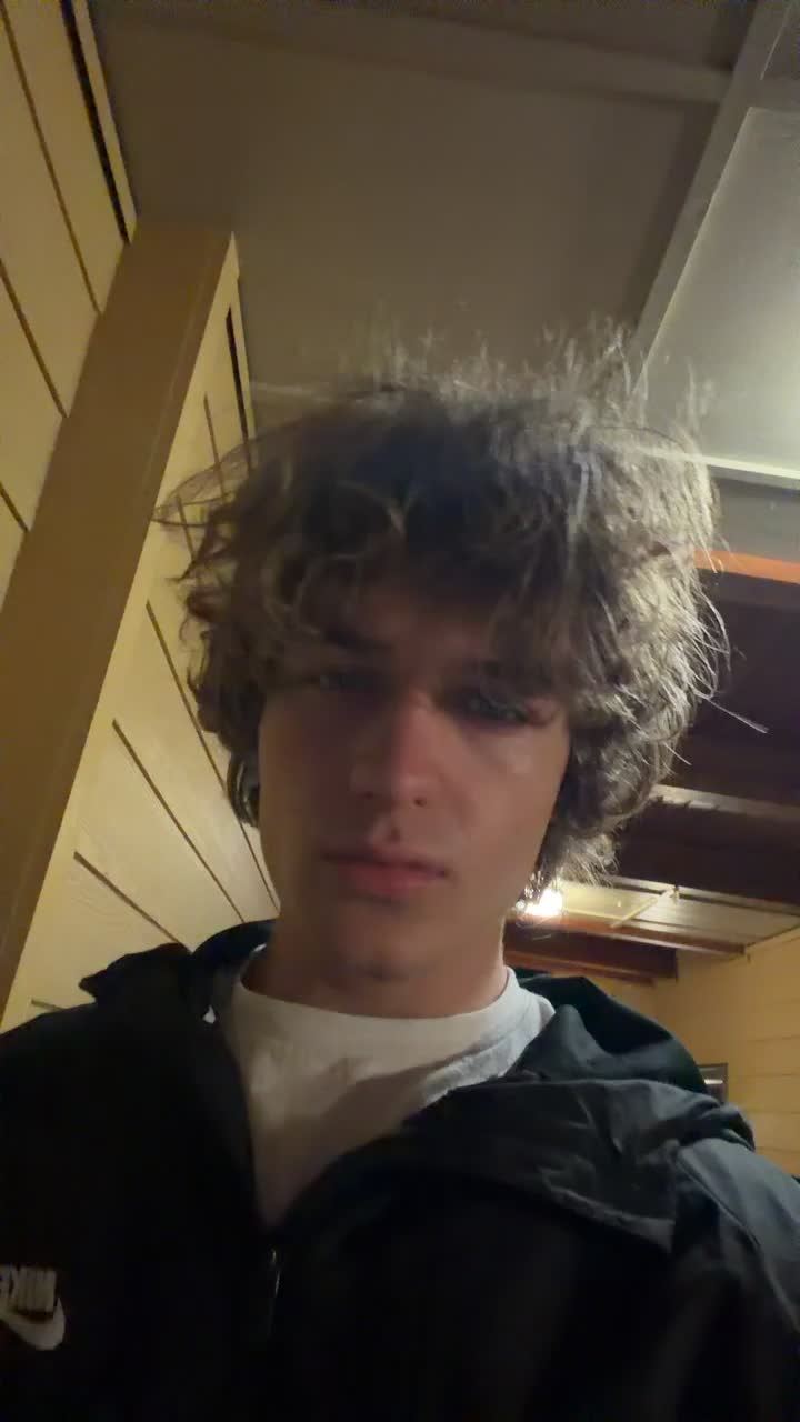 @0zzy