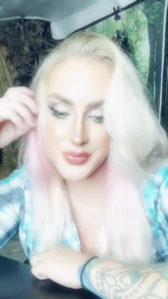 @🏹TT~Redneck Country Model🏹
