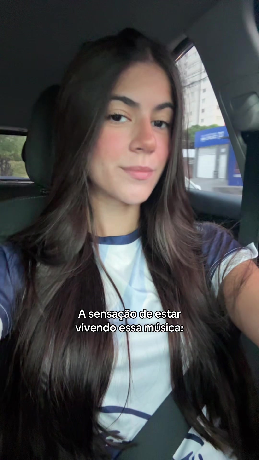 @melzinha_moraess