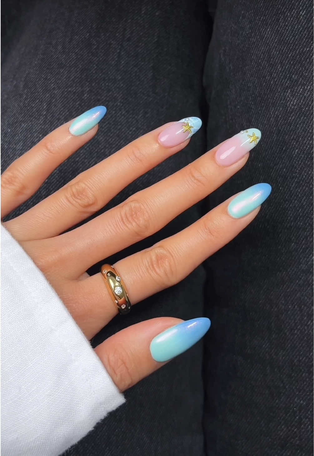 @Alison | @nailsbyalsn