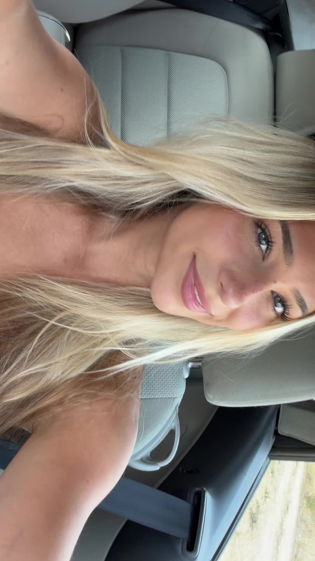 @Delfineee