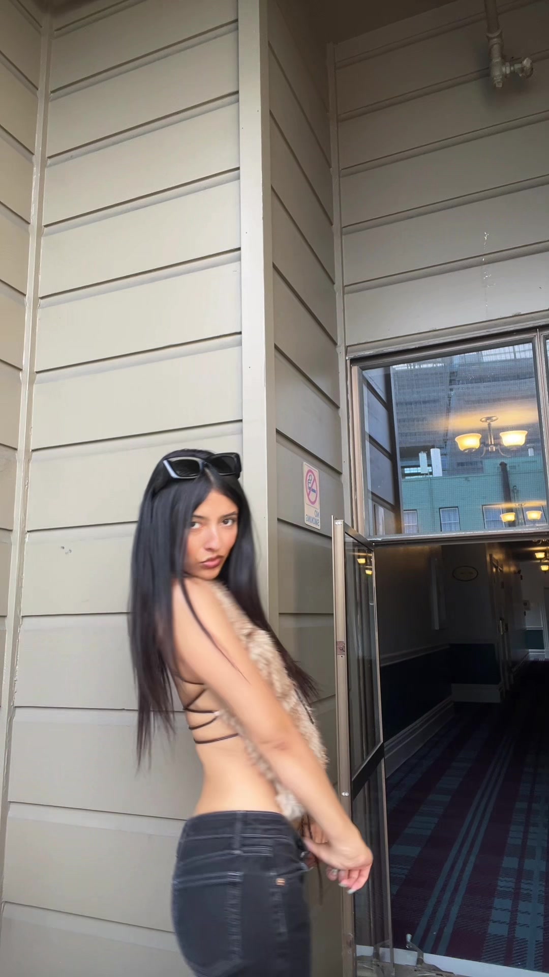 @Alexi$