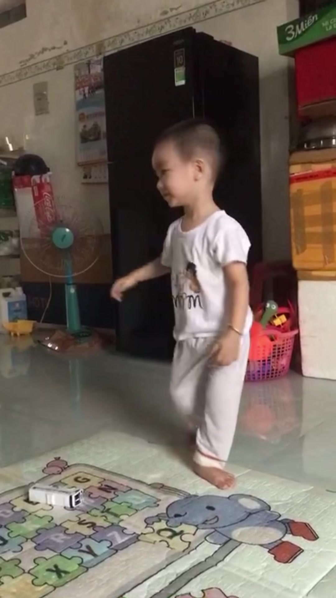 @Nhỏ TV