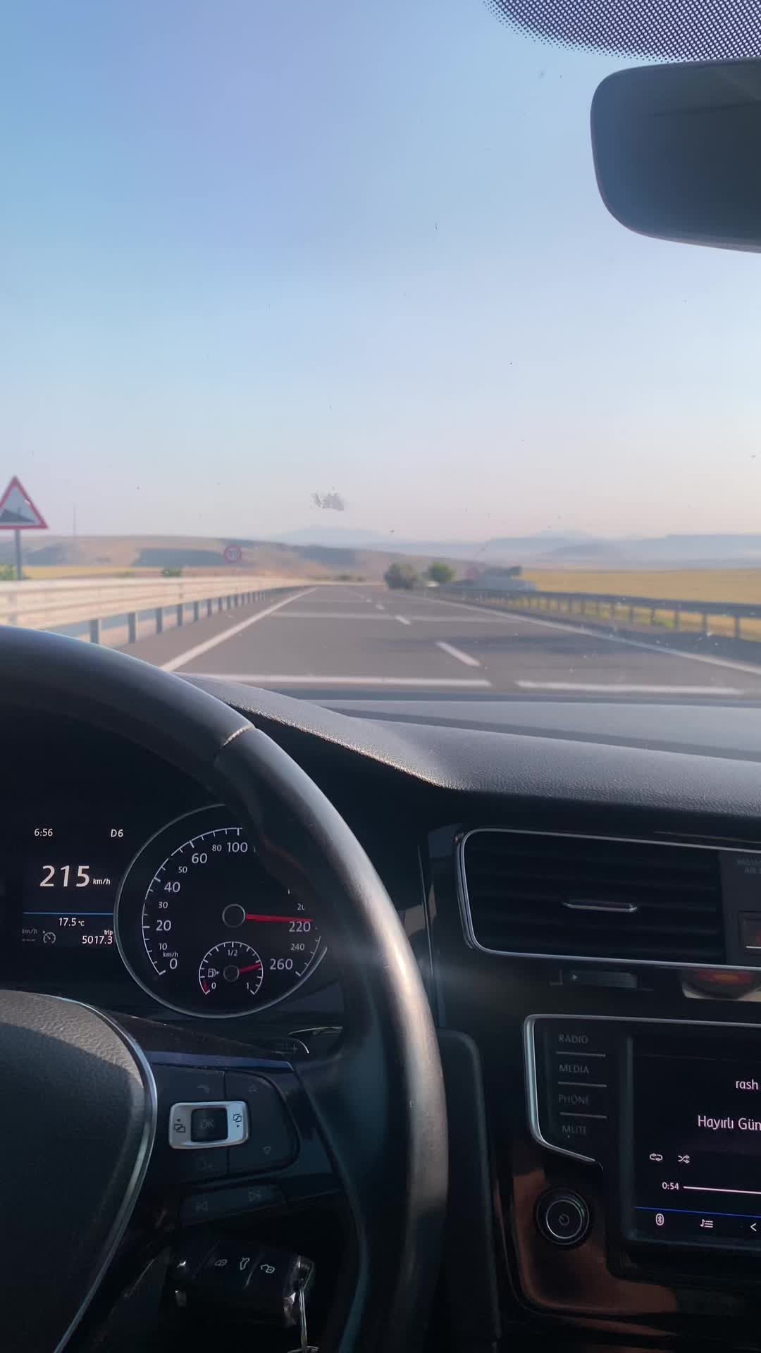 @efe &ouml;zcan