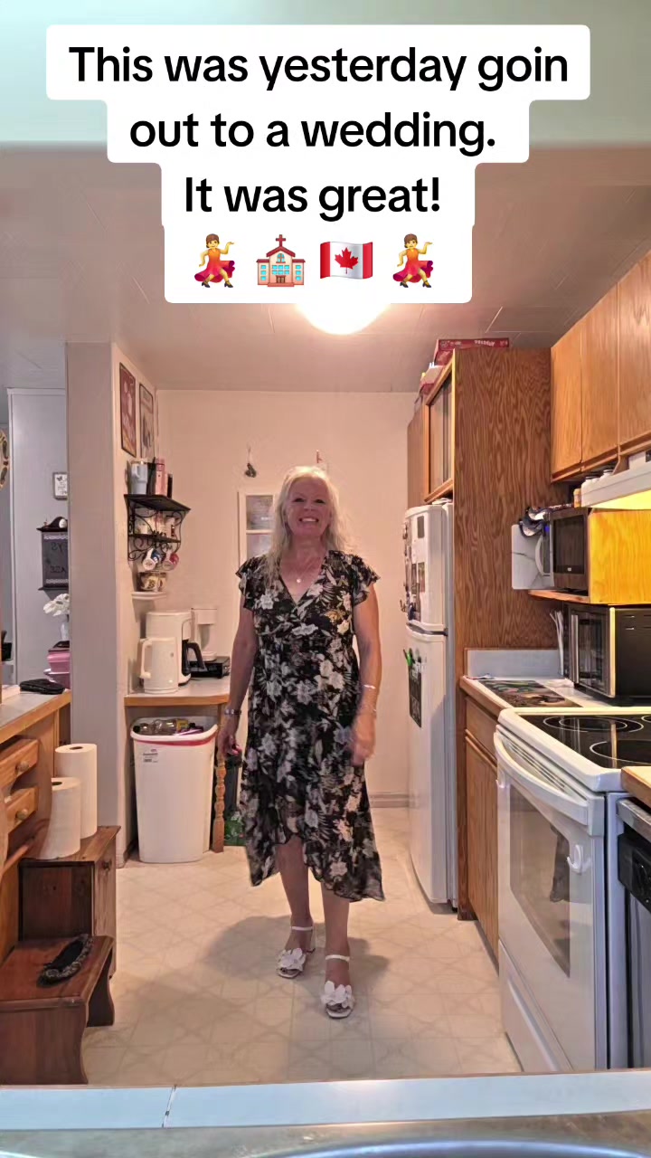@🇨🇦  jeanmoores 🇨🇦 💃 ❤️ 🥰