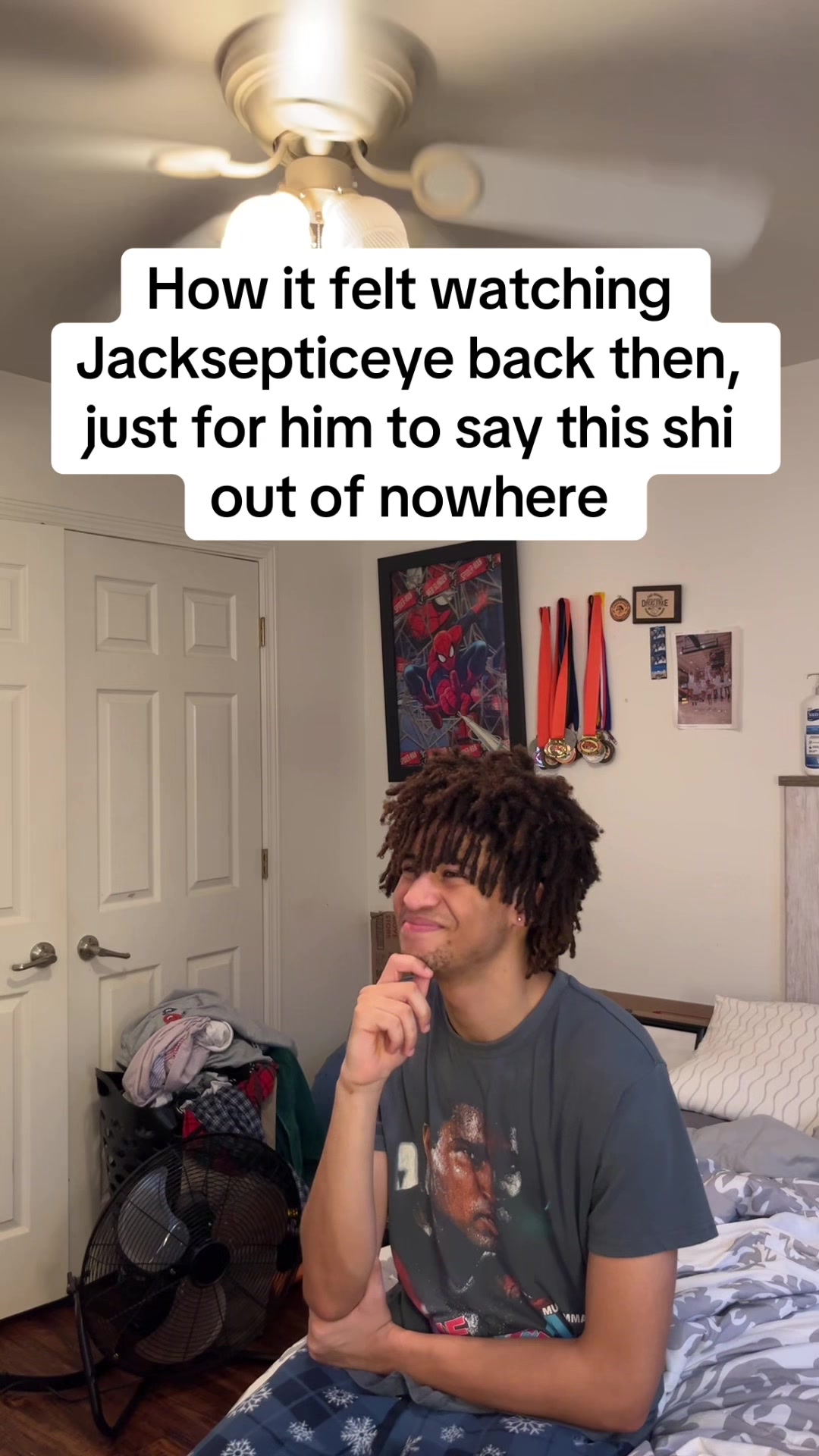 @ITZZ$kovie