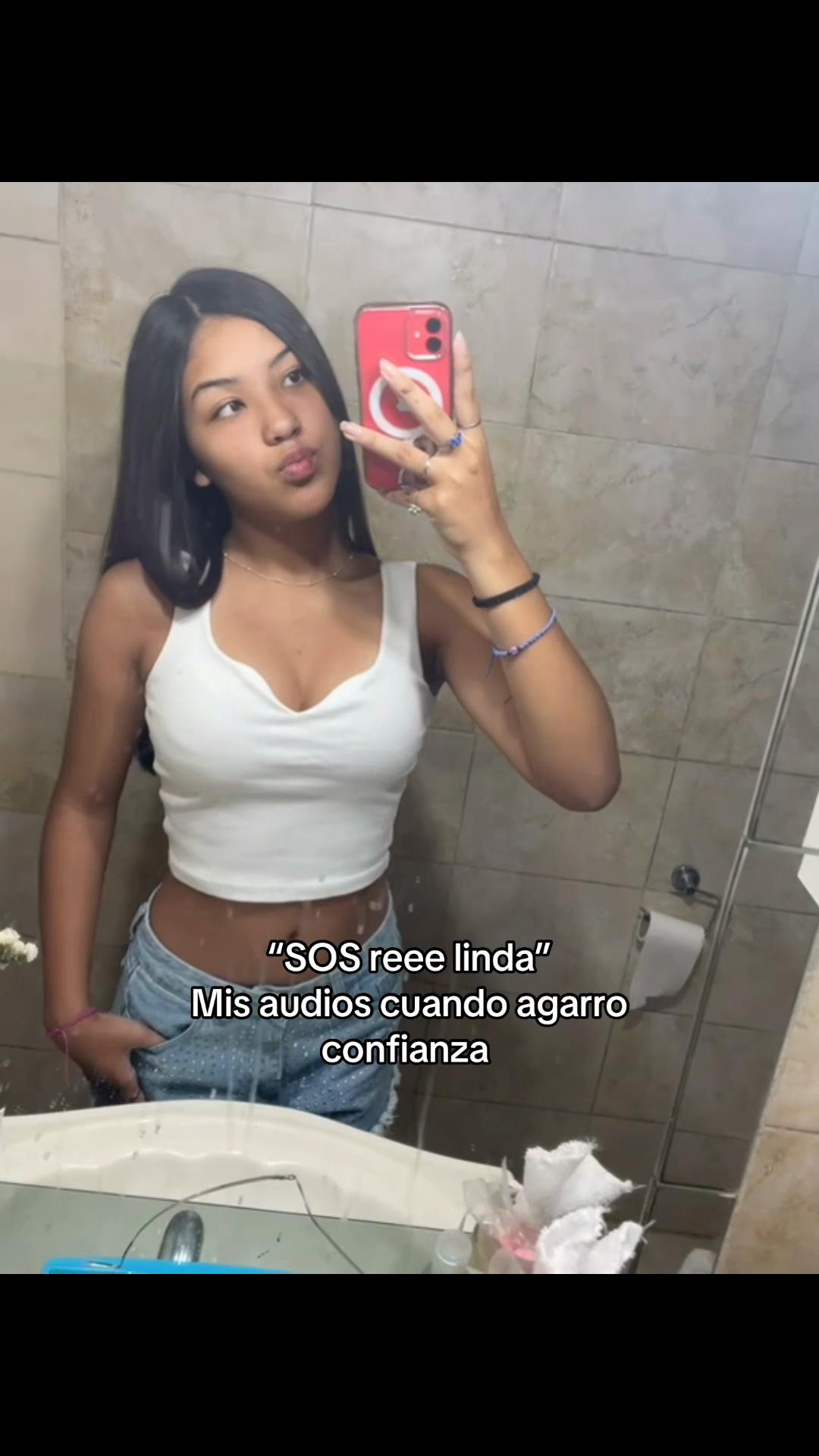 @Vickysecrettt