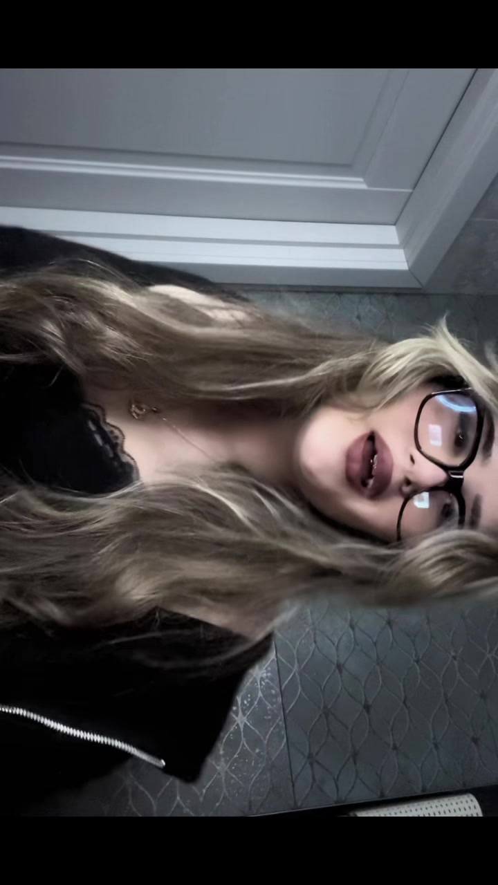 @Элли 🐈⬛