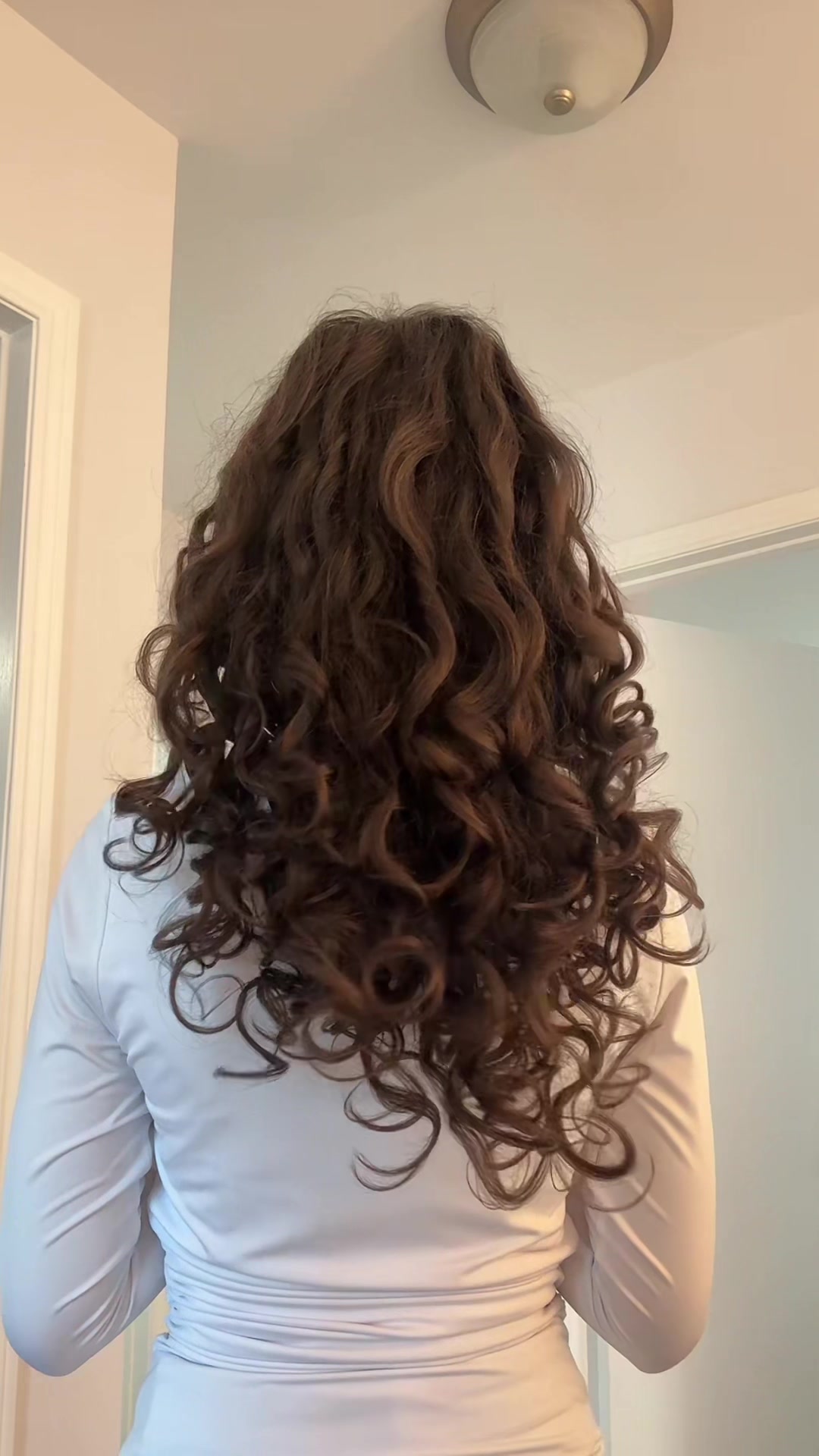 @vlada.