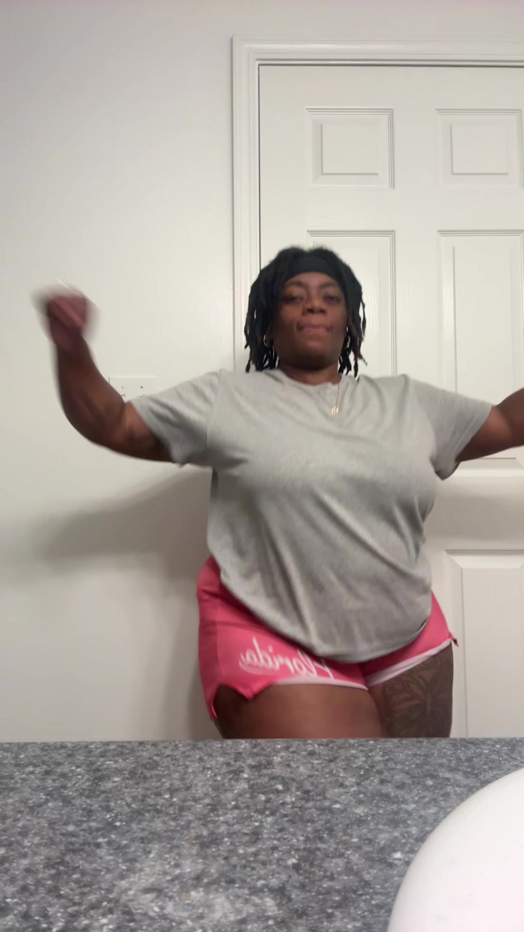 @Nia