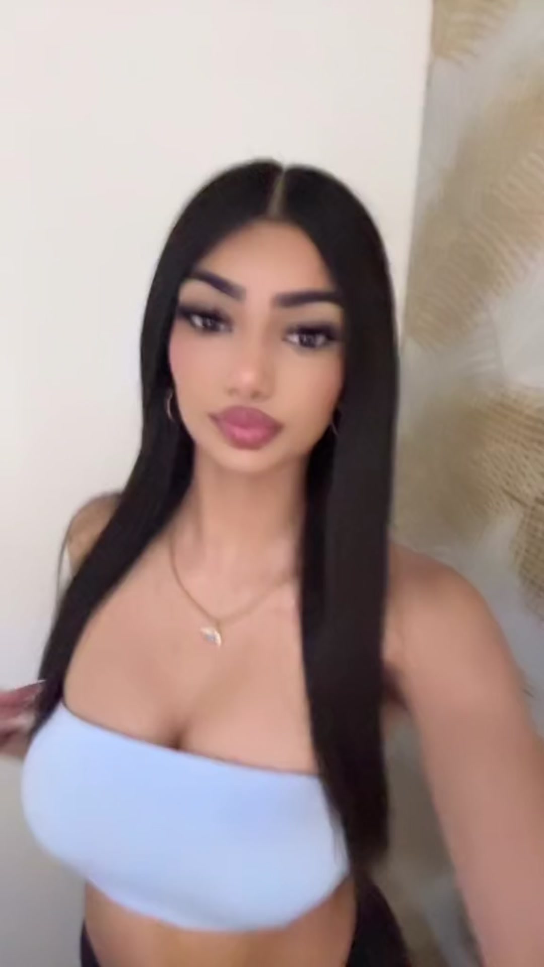@𝒥