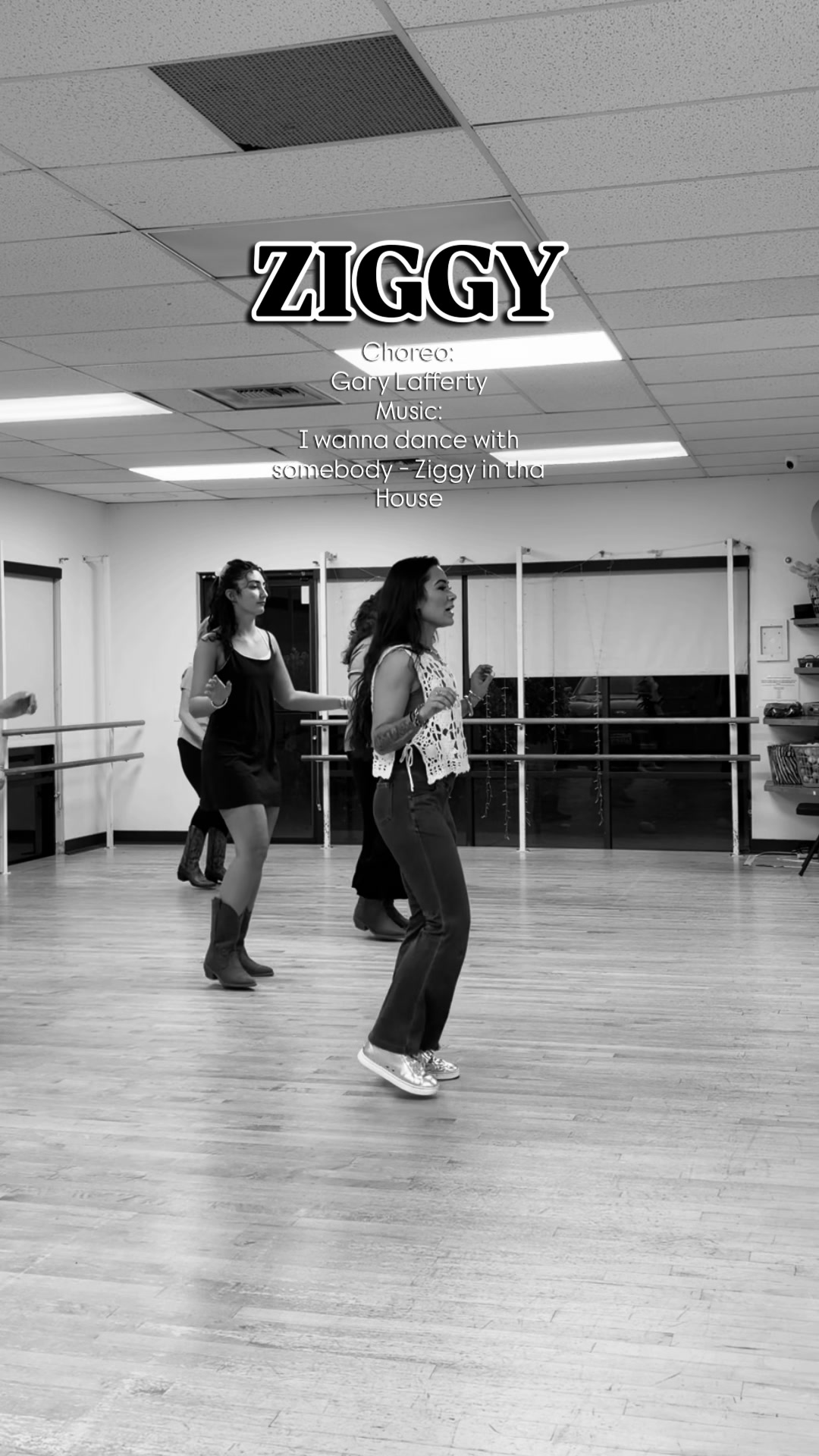 @Silver Line Social Dance
