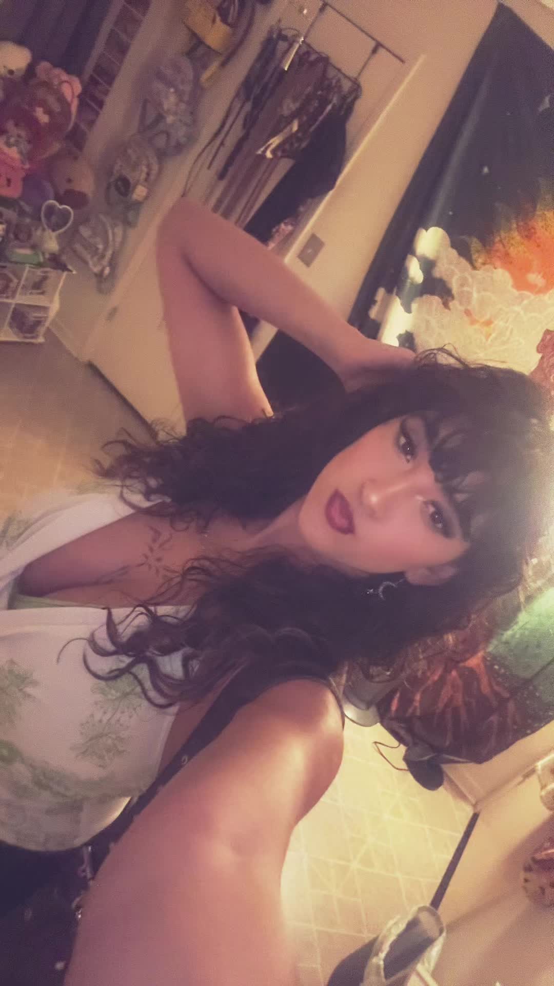 @trin_riri_roses
