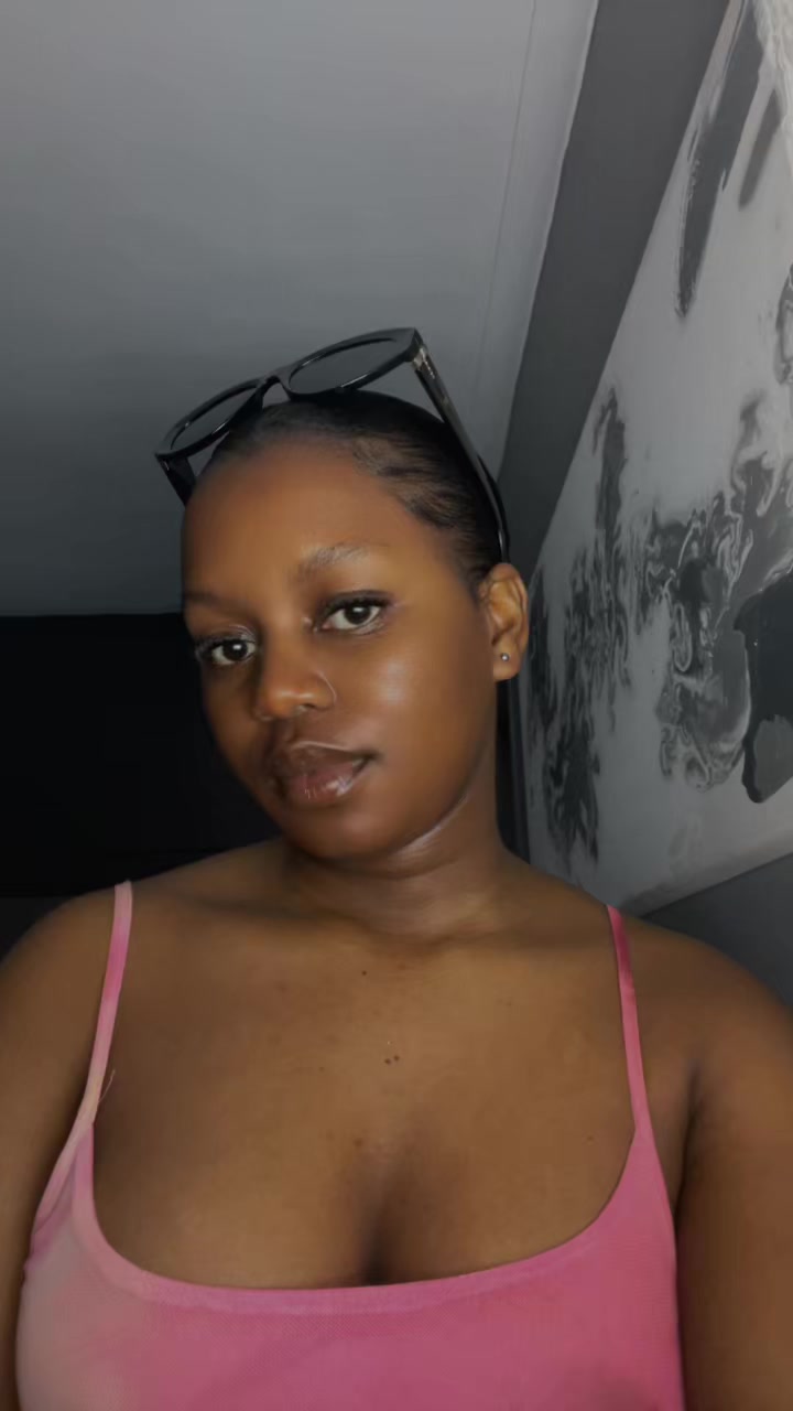 @🦋.