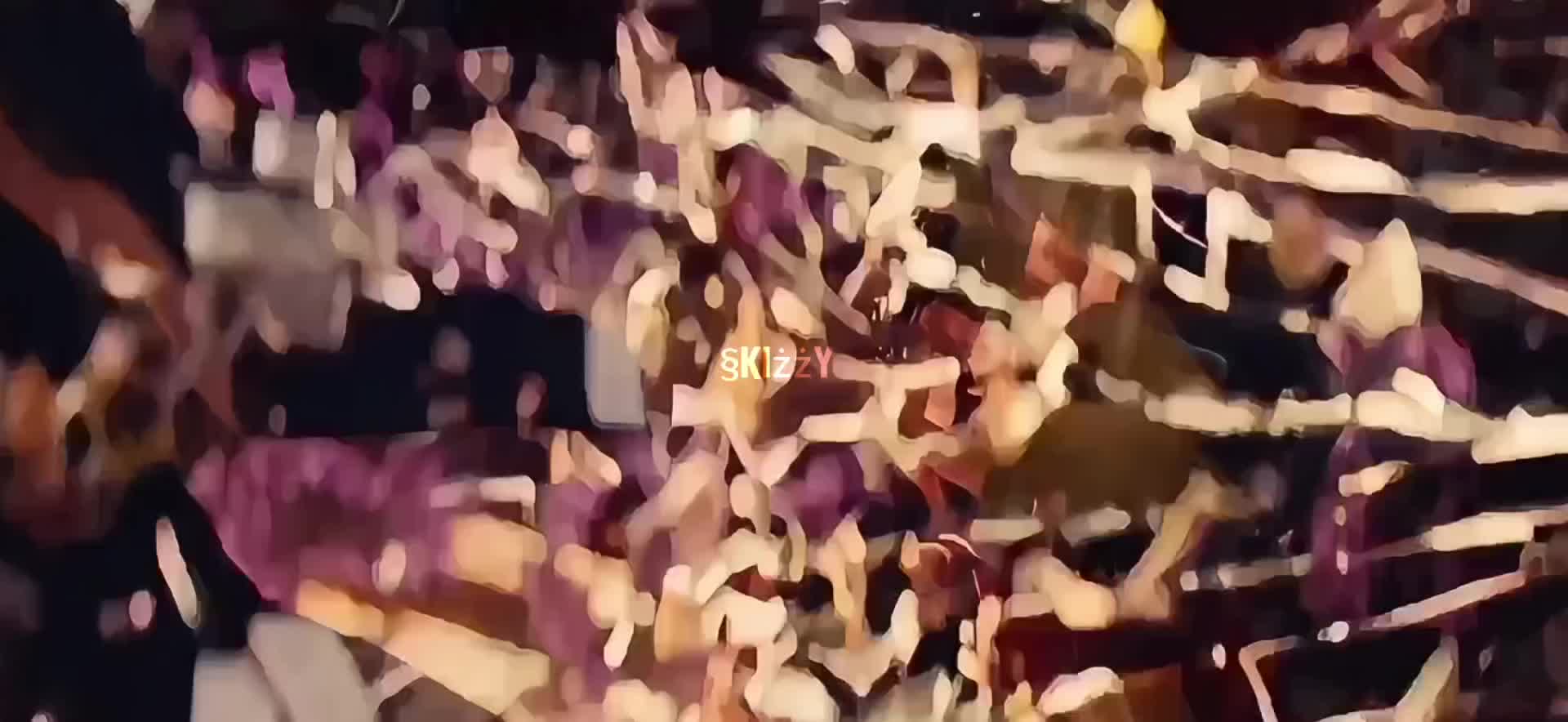 @&sect;KiżżY