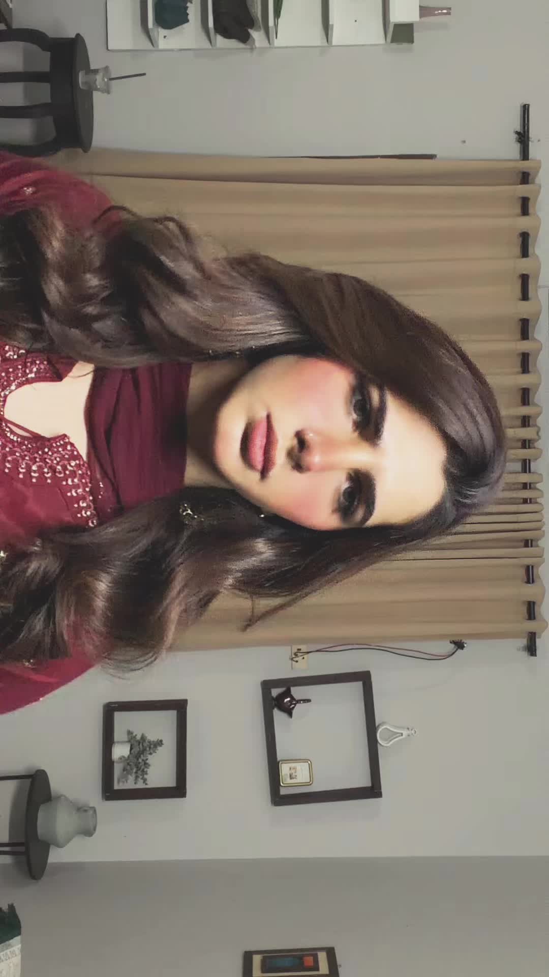 @Veeni