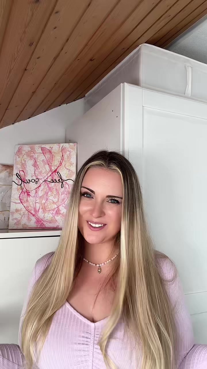@nicolestk