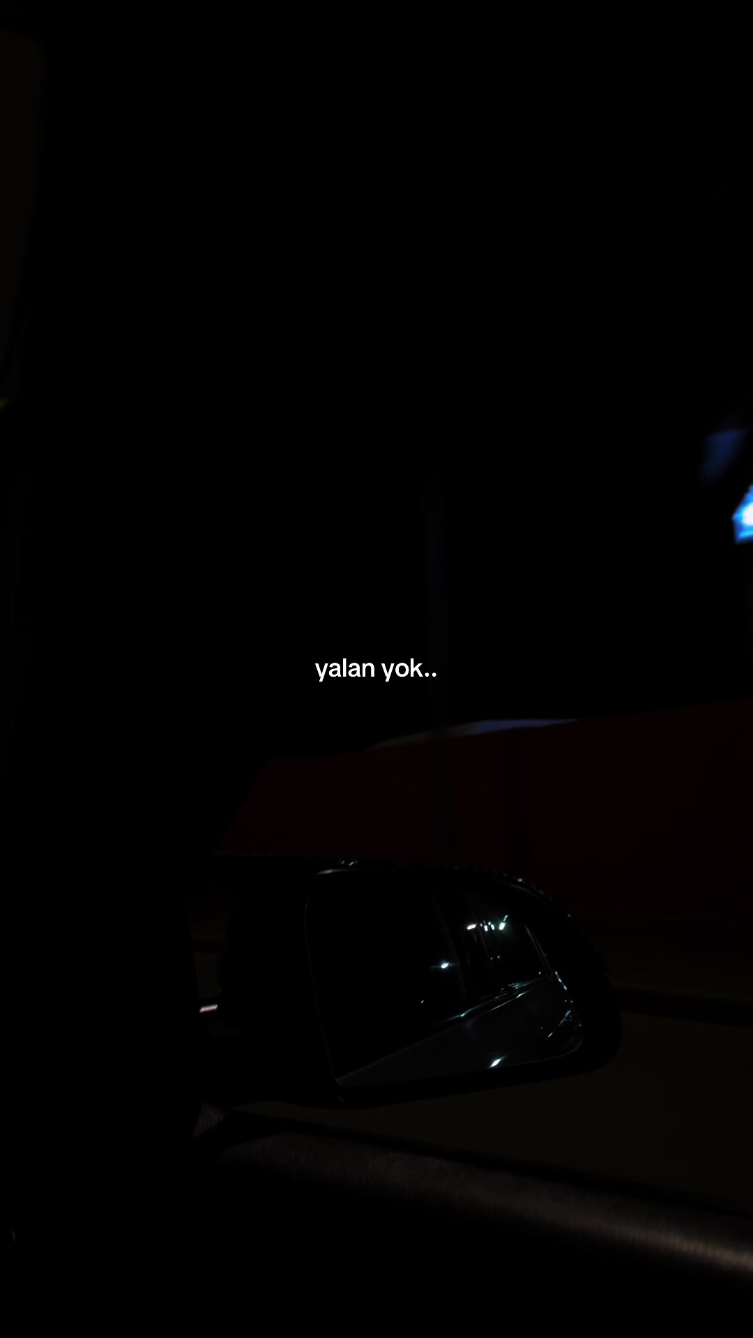 @𝓨.