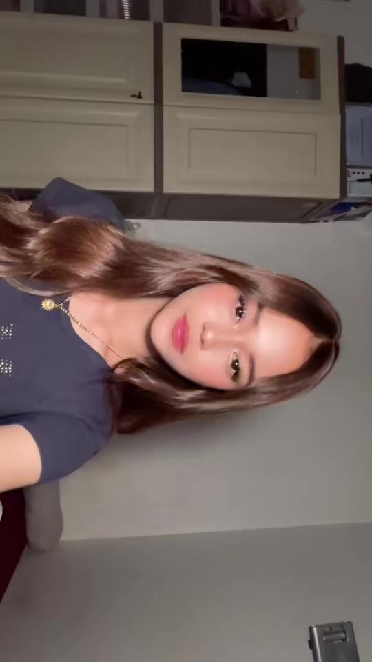 @loouuuna