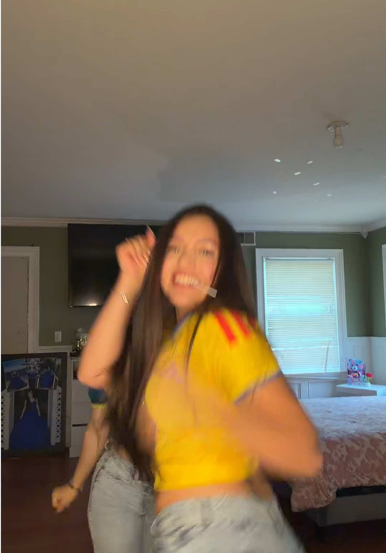 @𝓔𝓶𝓲𝓵𝔂 🧚🏻&zwj;♀️