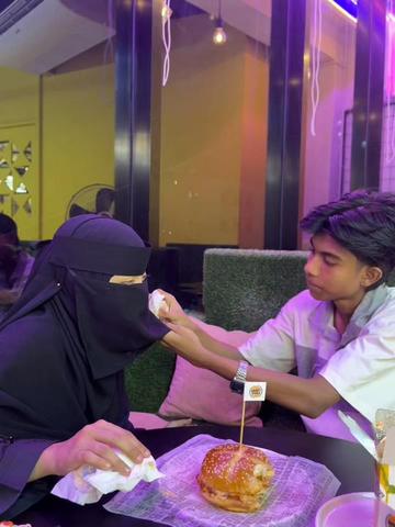 @mymonayusuf