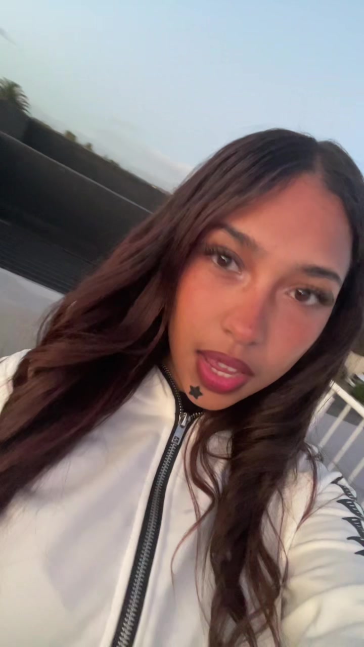 @𝓜𝓲𝓴𝓼🧸
