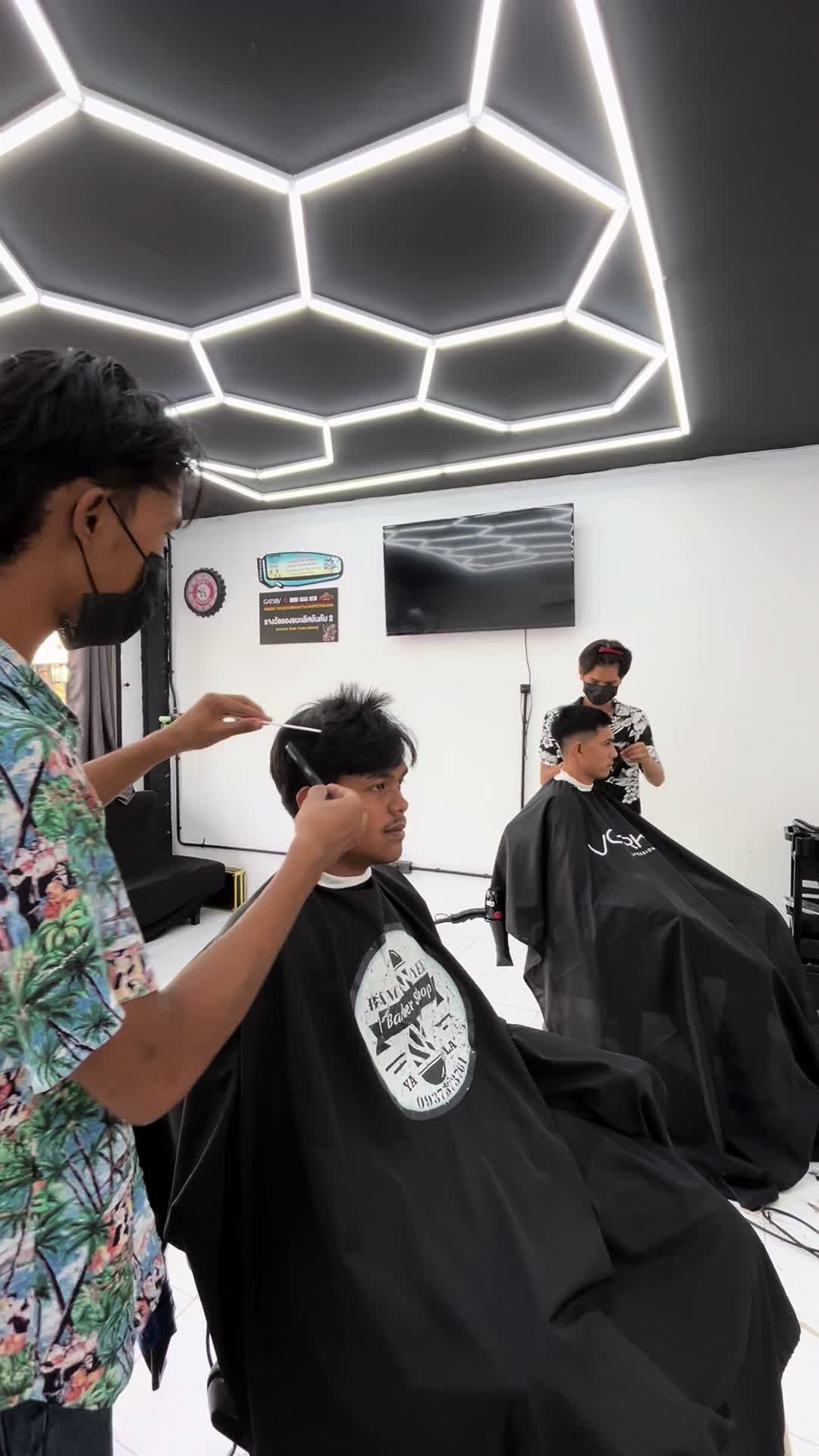 @YEEBARBER