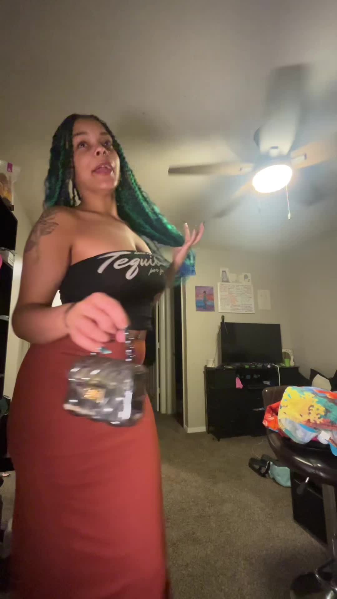 @_chaoticworldx